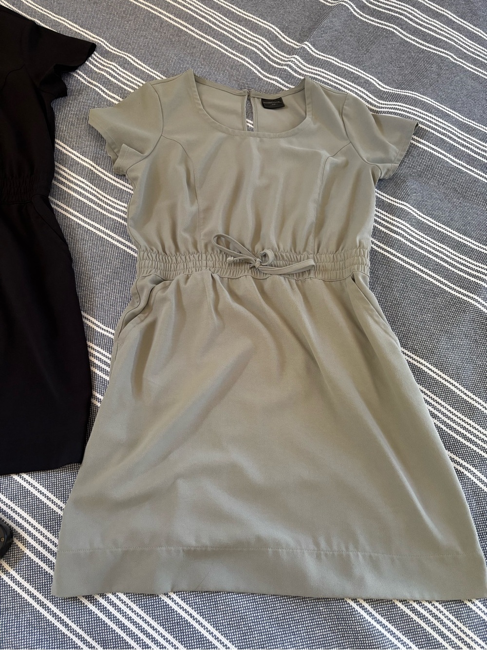 32 Degrees Casual Drawstring Waist Short Sleeve Dress - Sage Green, pockets!